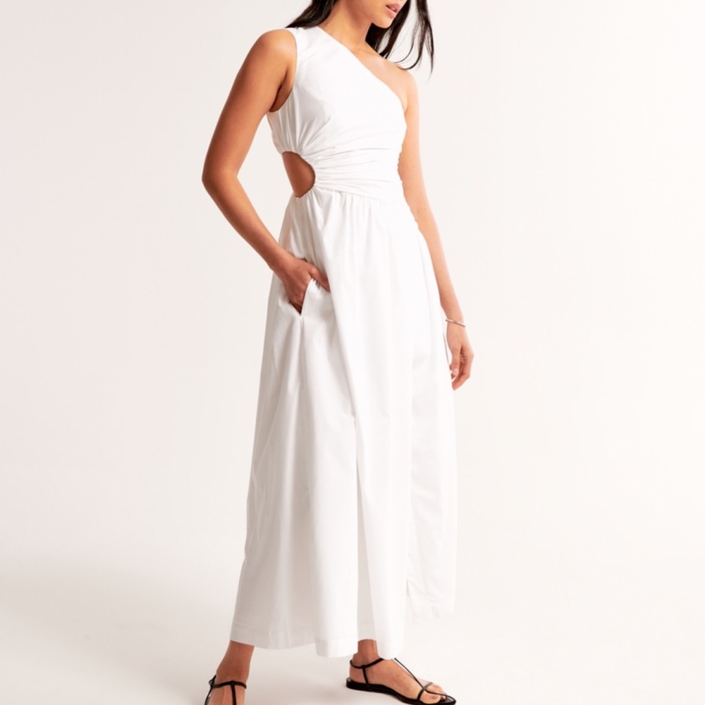 NWOT Abercrombie & Fitch One Shoulder Cutout Maxi Dress
